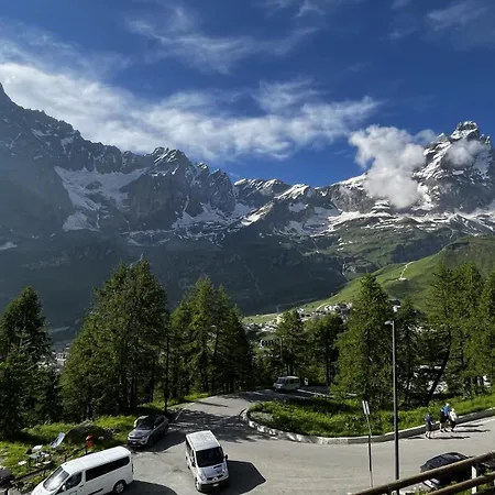 Casa A Cervinia Sulle Piste Appartement